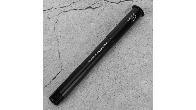 Amazon.com: Front Fork Axle, 100 * 15mm/110 * 15mm Aluminium Alloy